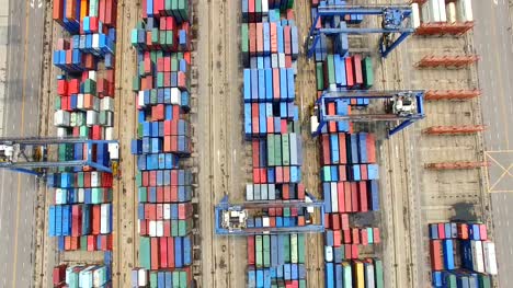 Aerial-View-Hafen-mit-Frachtcontainer,-Tianjin,-China.