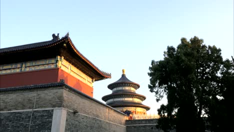 Außenwand-und-Pavillion-am-Tempel-des-Himmels,-Peking