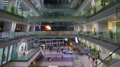 Guangzhou-Stadt-Bibliothek-Haupthalle-Innenraum-Panorama-4k