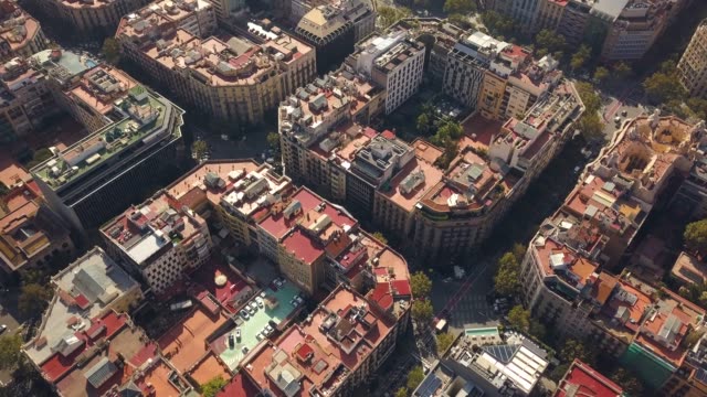 Typische-quadratische-Viertel-von-Barcelona