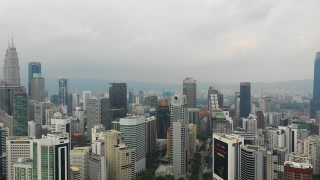 Kuala-Lumpur-Stadtbild-Innenstadt-Antenne-Panorama-4k-Malaysia