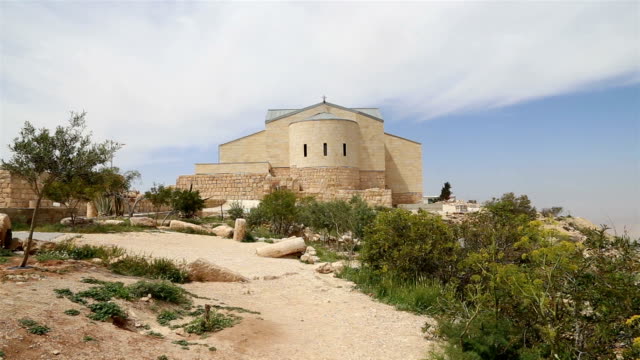Basilica-of-Moses-(Denkmal-von-Moses),-Mount-Nebo-und-dem-Jordan