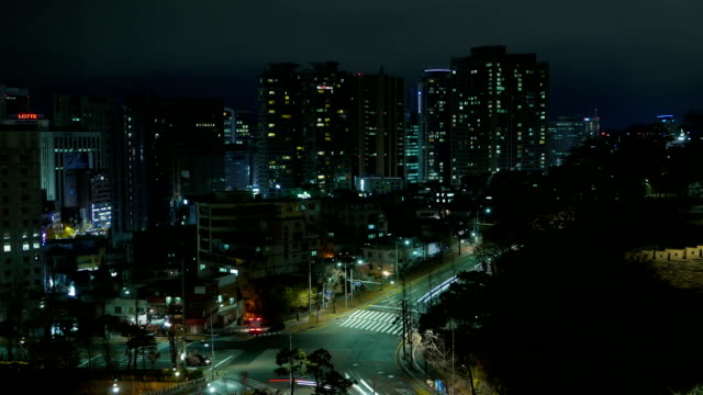 Lapso-de-tiempo-de-tráfico-de-Seúl-Corea-del-sur-la-ciudad-noche