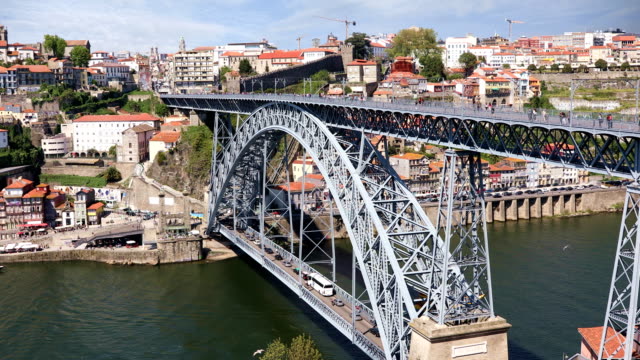 Domo-Luis-Y-Bridge-In-Llevo,-Portugal
