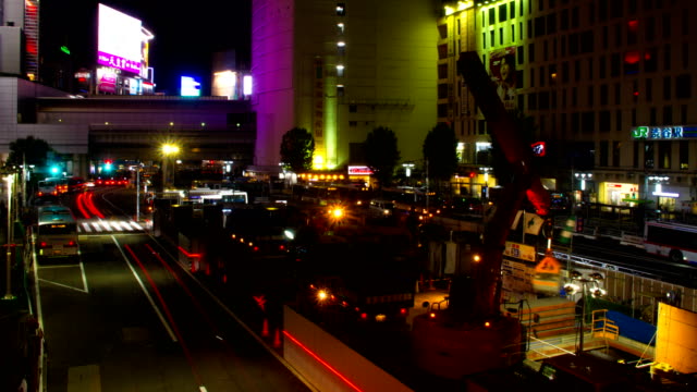 Nacht-Zeitraffer-4K-in-Shibuya-Osttor-breite-geschossen-hohen-Winkel