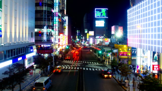 Night-lapse-4K-nearby-Odakyu-bldg.-at-Shinjuku-west-side-wide-shot