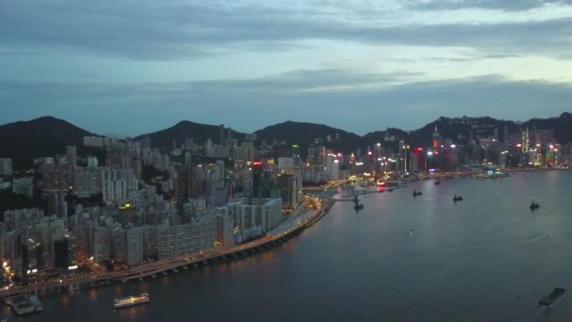 Imágenes-de-4K-de-la-ciudad-de-Kowloon-y-la-isla-de-Hong-Kong-desde-una-perspectiva