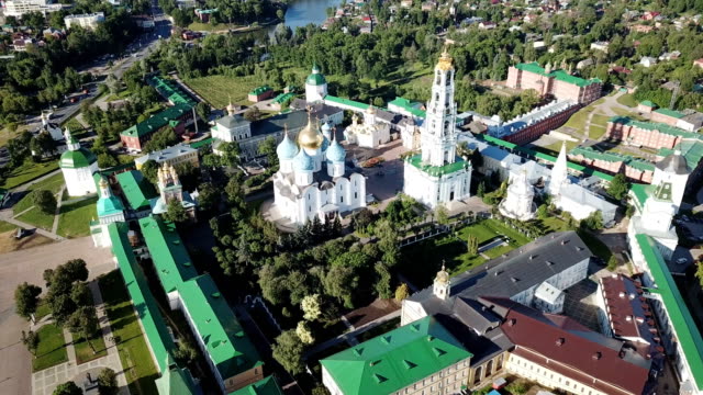 architectural-ensemble-of-Trinity-Lavra-of-St.-Sergius-in-Russian-town