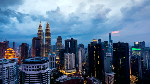 Zeitraffer-von-Kuala-Lumpur-Stadtbild-bei-Nacht