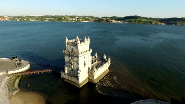 Vista-aérea-de-la-torre-de-belén-en-Lisboa,-Portugal