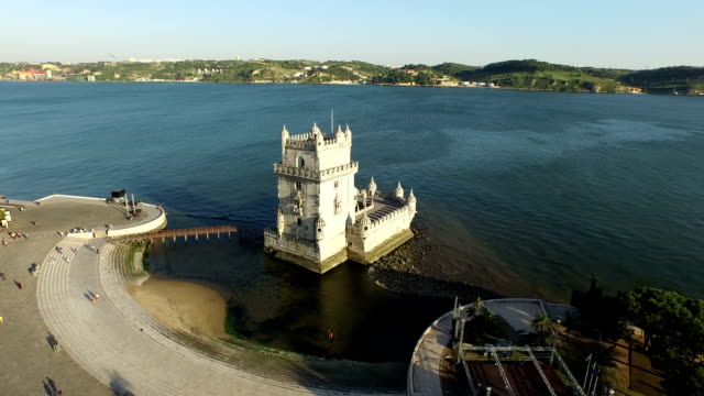 Luftaufnahme-vom-Turm-von-Belem,-in-Lissabon,-Portugal
