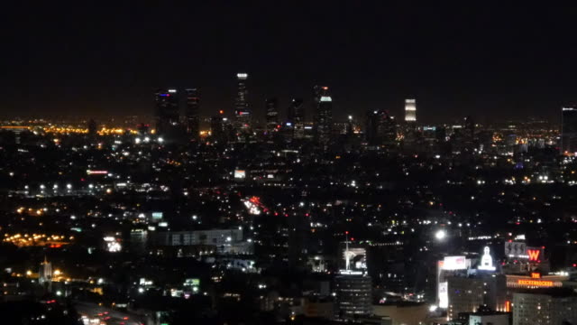 Innenstadt-von-Los-Angeles-in-der-Nacht