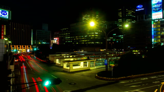 Nacht-Zeitraffer-4K-Auflösung-bei-Shinjuku-Bus-rotary-Ost-Seite-tiefen-Schwerpunkt