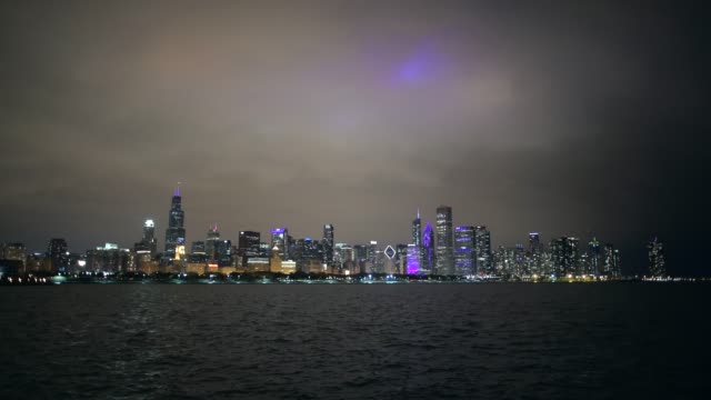 Frente-al-mar-y-el-horizonte-de-la-ciudad-de-Chicago