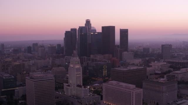 Los-Angeles,-Luftaufnahme-von-Los-Angeles-bei-Sonnenuntergang.