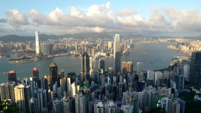 am-Nachmittag-Blick-auf-Victoria-Harbour-vom-Gipfel-in-Hongkong