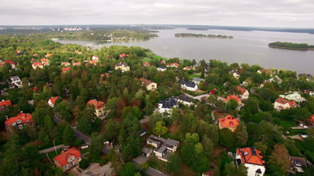 Aerial-view-of-houses