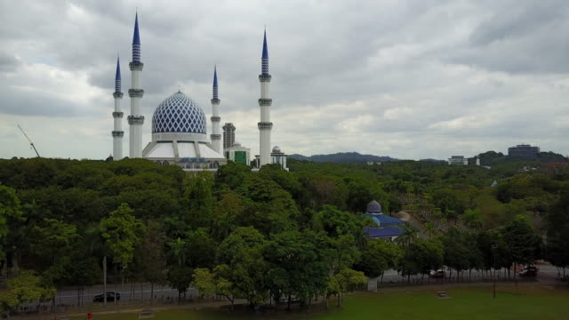 Aerial-Footage---Flyover-a-Mosque-on-a-cloudy-day.