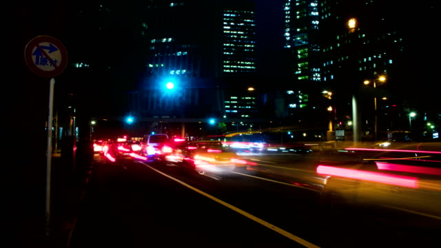 Night-lapse-4K-resolution-slow-shutter-at-Shinjuku-west-side-crossing