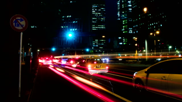 Night-lapse-slow-shutter-at-Shinjuku-west-side-crossing