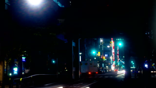 Nacht-Zeitraffer-4K-Resolutuion-slow-Shutter-bei-Daimon-in-Tokio