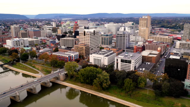 Aerial-View-Flying-into-The-Downtown-Urban-Core-of-Harrisburg-PA