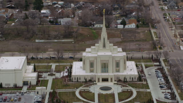Toma-aérea-del-templo-de-Ogden-Utah-Mormón