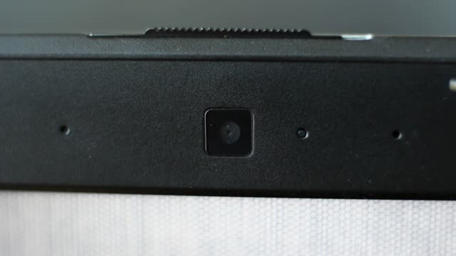 Laptop-Webcam-Turning-On-and-Off-Led-Camera-Indicator