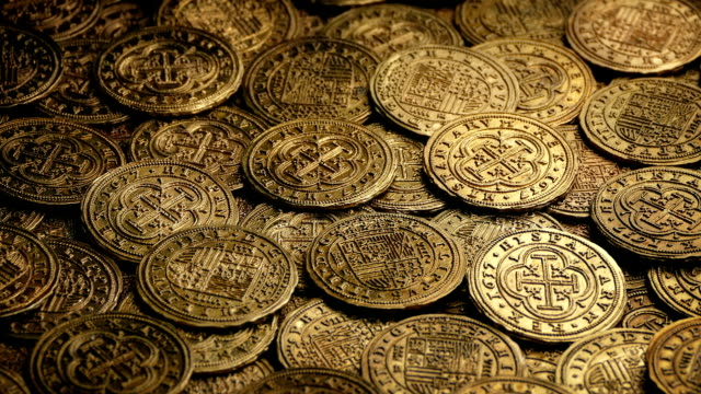Gold-Doubloons-Pile-Rotating