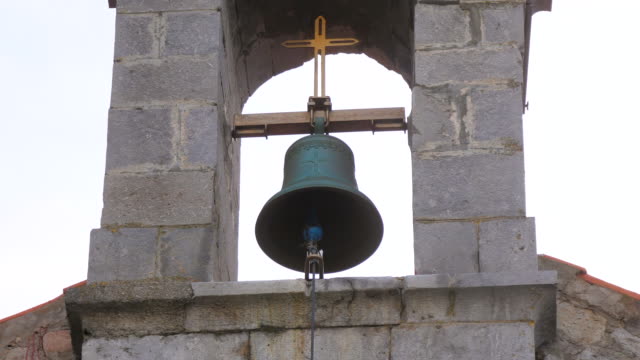 Gaztelugatxe-Kirche-Bell