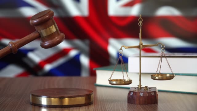 Justicia-de-las-leyes-de-Gran-Bretaña-en-la-Corte-británica