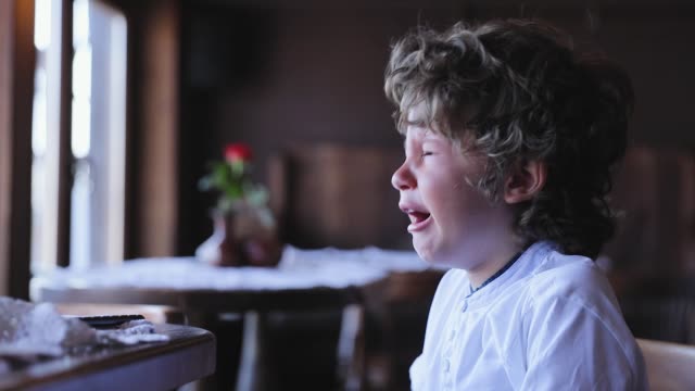 Boy-Crying.-Upset-Little-Child-Cry-At-Cafe