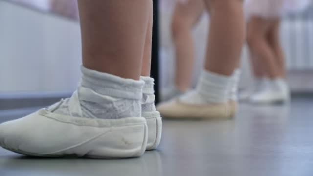 Wearing-Ballet-Shoes-for-Dance-Lesson