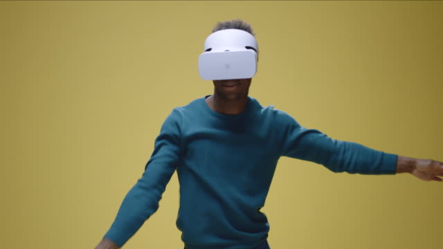 Young-man-playing-VR-game