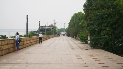 Wuhan-Stadt-Fluss-Wandern-Bucht-Panorama-4k-china