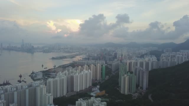 Hong-Kong-City-sunrise-scene