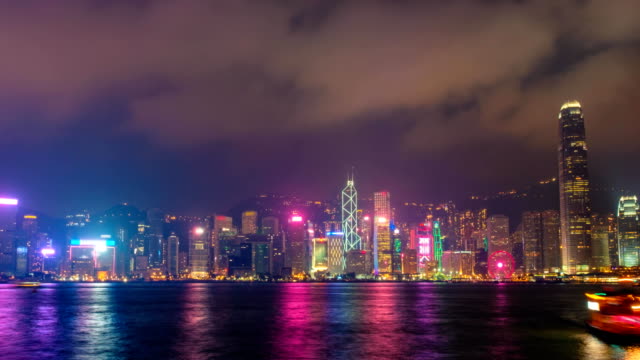 Aerial-Montreux-Imelapse-beleuchtete-Skyline-von-Hong-Kong.-Hongkong,-China
