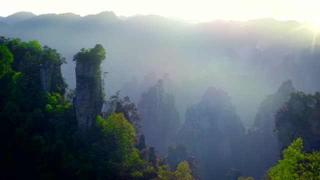 Montañas-Zhangjiajie,-China