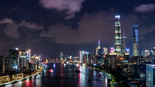 K-4-tiempo-transcurrido-(de-día-a-noche)---paisaje-y-horizonte-de-la-ciudad-de-Shanghai