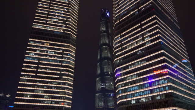 Nacht-erleuchtet-shanghai-downtown-quadratisch-Panorama-4k-China