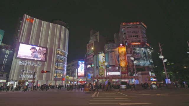 Ximending-street-market-is-popular-place-for-sightseeing
