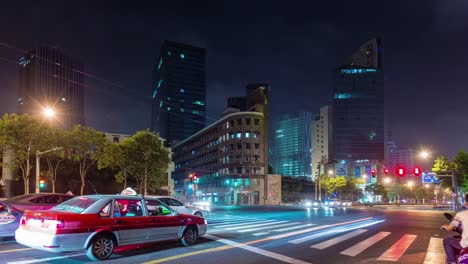 China-shanghai-Nacht-Verkehr-Straße-Straße-Kreuzung-Stadtpanorama-4k-Zeitraffer