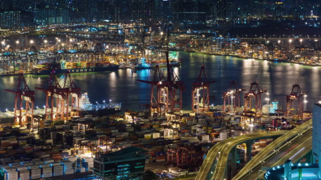 Nacht-Licht-arbeiten-port-4-k-Zeitraffer-von-Hong-Kong-city