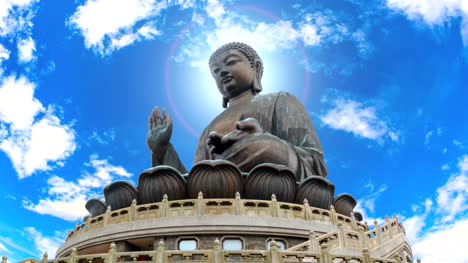 El-Tian-Tan-Buddha-famoso-Gran-Buda-estatua-histórica-viajes-lugares-de-Ngong-Ping,-Hong-Kong