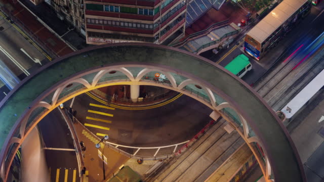 Nacht-Licht-Überführung-Straßen-4k-Zeitraffer-von-Hong-Kong-Dach