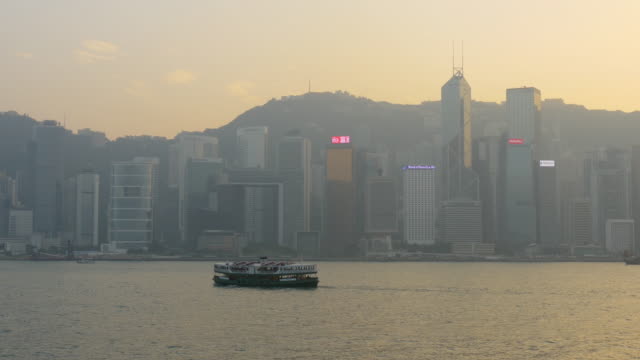 Hong-kong-ciudad-victoria-atardecer-bahía-puerto-china-de-tráfico-kowloon-panorama-4k