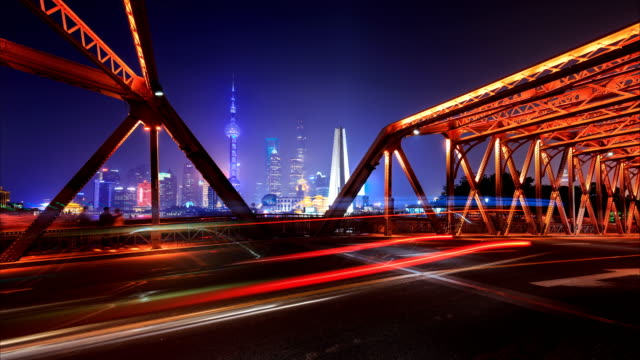 Paisaje-urbano-de-Shanghai-por-la-noche