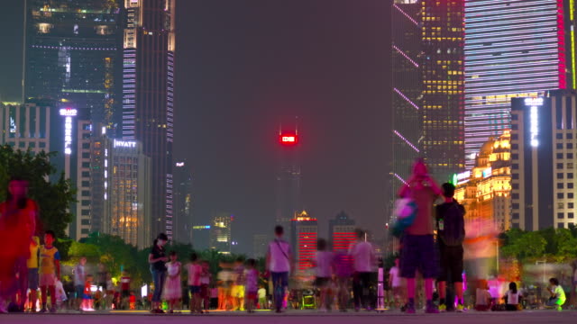 Nacht-Guangzhou-Stadt-Innenstadt-drängten-sich-Platz-4k-Zeitraffer-china