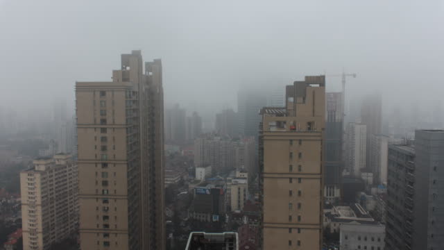 Shanghai-Smog-passing-timelapse