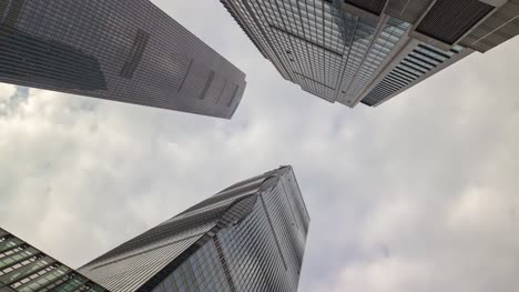 sonnigen-Tag-Guangzhou-Stadt-Innenstadt-gigantische-Wolkenkratzer,-4-k-Zeit-verfallen-China-anzeigen